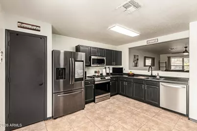3032 W Red Fox Road, Phoenix, AZ 85083 - Photo 10