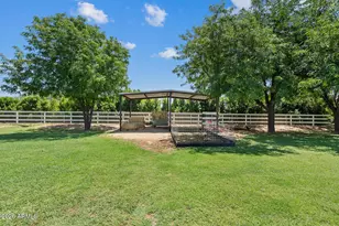 541 N 159th Pl, Gilbert, AZ 85234 - Photo 22