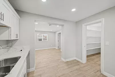 4044 W Burgess Lane, Phoenix, AZ 85041 - Photo 16