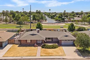 3109 N 47th Pl, Phoenix, AZ 85018 - Photo 2
