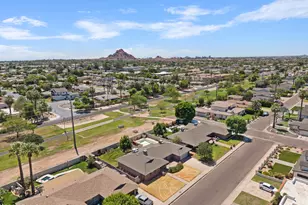 3109 N 47th Pl, Phoenix, AZ 85018 - Photo 8