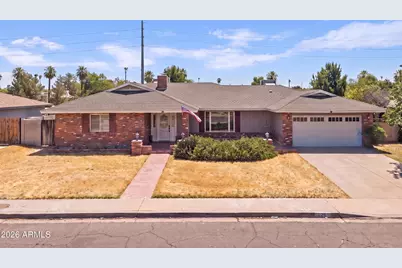 3109 N 47th Place, Phoenix, AZ 85018 - Photo 1