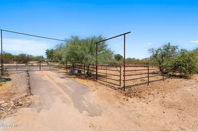 27565 S Clydesdale Avenue, Congress, AZ 85332 - Photo 24