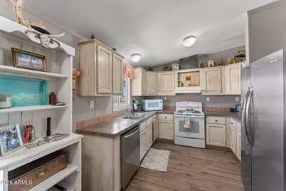 27565 S Clydesdale Avenue, Congress, AZ 85332 - Photo 6