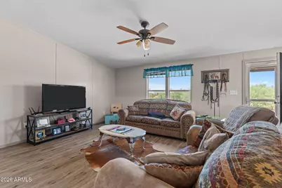 27565 S Clydesdale Avenue, Congress, AZ 85332 - Photo 12