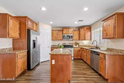 18448 W Surprise Farms Loop N, Surprise, AZ 85388 - Photo 6