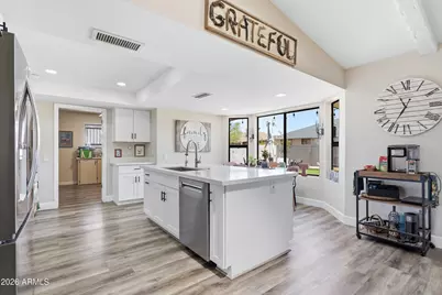 13122 W Meeker Boulevard, Sun City West, AZ 85375 - Photo 8
