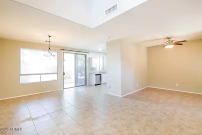 40092 N Calabria St Neck, San Tan Valley, AZ 85140 - Photo 2