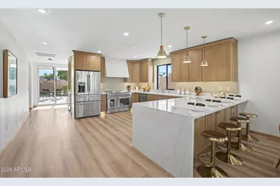 2230 N Laurel Avenue, Phoenix, AZ 85007 - Photo 8
