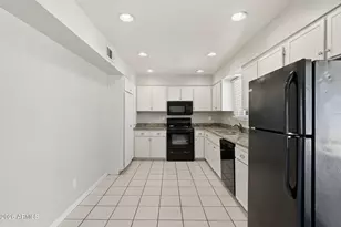 14638 N 36th Pl, Phoenix, AZ 85032 - Photo 8