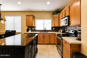 7306 N 88th Ln, Glendale, AZ 85305 - Photo 10