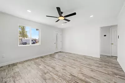 644 S Lewis --, Mesa, AZ 85210 - Photo 6