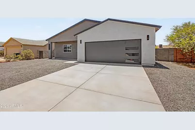 9435 W Concordia Drive, Arizona City, AZ 85123 - Photo 2
