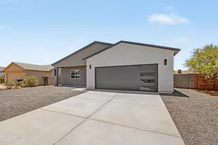 9435 W Concordia Dr, Arizona City, AZ 85123 - Photo 2