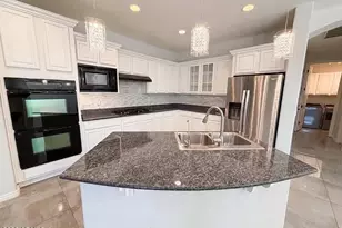 550 S Emerson Street St, Chandler, AZ 85225 - Photo 1