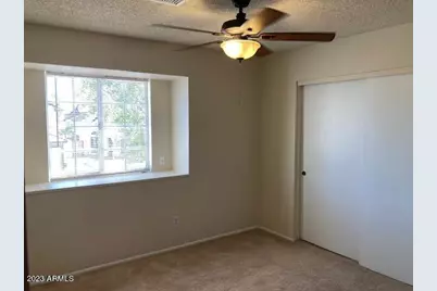 530 E Kerry Lane, Phoenix, AZ 85024 - Photo 2