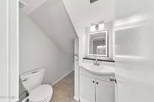 9054 N 51st Ln, Glendale, AZ 85302 - Photo 16