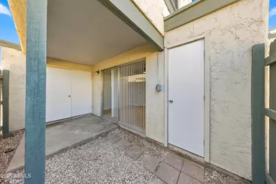 9054 N 51st Lane, Glendale, AZ 85302 - Photo 32