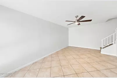 9054 N 51st Lane, Glendale, AZ 85302 - Photo 8