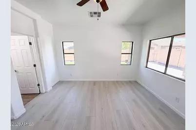 934 E Overlin Lane Drive, Avondale, AZ 85323 - Photo 6