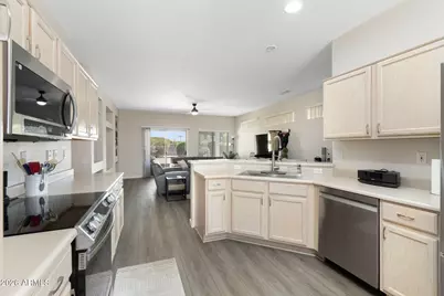 16407 W Rock Springs Lane W, Surprise, AZ 85374 - Photo 10