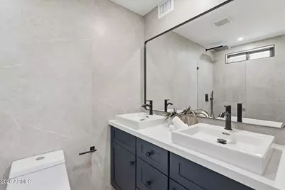 7625 N 39th Avenue, Phoenix, AZ 85051 - Photo 18