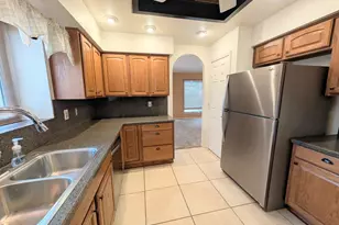 4240 E Amberwood Dr, Phoenix, AZ 85048 - Photo 6