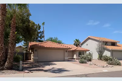 4240 E Amberwood Drive, Phoenix, AZ 85048 - Photo 2
