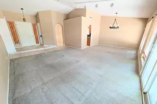 4240 E Amberwood Dr, Phoenix, AZ 85048 - Photo 2