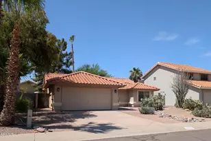 4240 E Amberwood Dr, Phoenix, AZ 85048 - Photo 24
