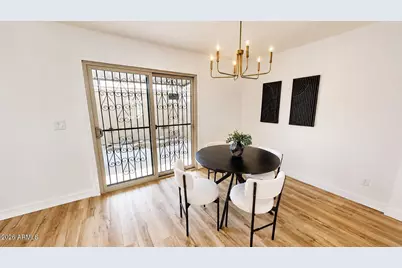 2868 E Clarendon Avenue, Phoenix, AZ 85016 - Photo 6