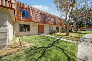 7833 N 49th Ave, Glendale, AZ 85301 - Photo 4