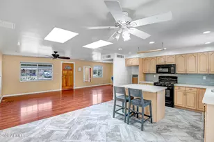 1639 W Wood Dr, Phoenix, AZ 85029 - Photo 8