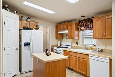 130 E Reidhead Street, Show Low, AZ 85901 - Photo 8