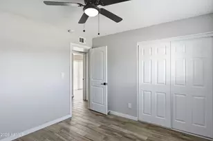 5630 W Wilshire Dr, Phoenix, AZ 85035 - Photo 12