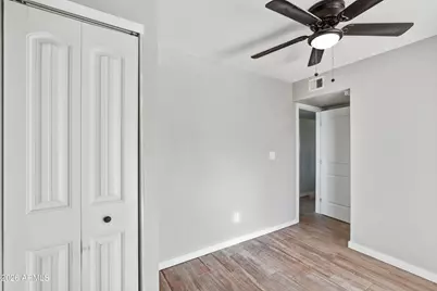 5630 W Wilshire Drive, Phoenix, AZ 85035 - Photo 14