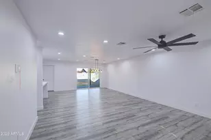 6239 N 31st Dr, Phoenix, AZ 85017 - Photo 8