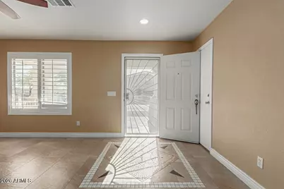990 E Doris Street, Avondale, AZ 85323 - Photo 8