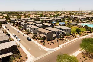 5818 W Encinas Ln, Phoenix, AZ 85043 - Photo 8