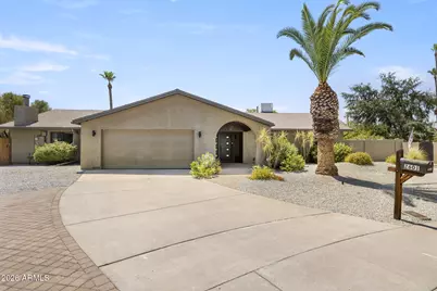 2601 E Sahuaro Drive, Phoenix, AZ 85028 - Photo 2