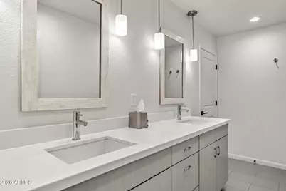 2601 E Sahuaro Drive, Phoenix, AZ 85028 - Photo 16