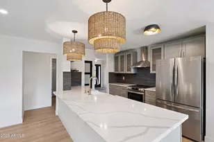 735 E Manhatton Dr, Tempe, AZ 85282 - Photo 8