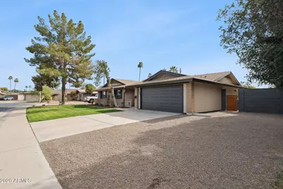 735 E Manhatton Drive, Tempe, AZ 85282 - Photo 38