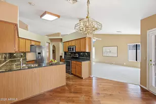 9295 W Sierra Pinta Dr, Peoria, AZ 85382 - Photo 12