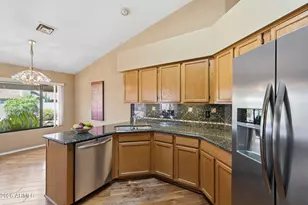 9295 W Sierra Pinta Dr, Peoria, AZ 85382 - Photo 16