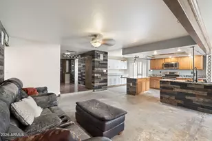2631 E Vista Dr, Phoenix, AZ 85032 - Photo 8