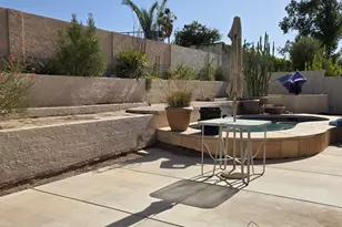 2631 E Vista Dr, Phoenix, AZ 85032 - Photo 8