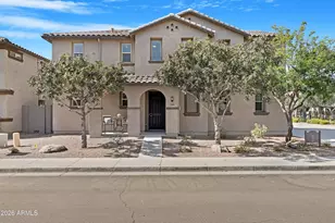 146 E Bluejay Dr, Chandler, AZ 85286 - Photo 2