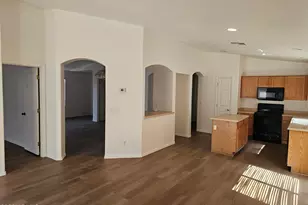 10809 W Edgemont Ave, Avondale, AZ 85323 - Photo 2