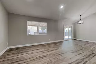 9033 W Vogel Ave, Peoria, AZ 85345 - Photo 6